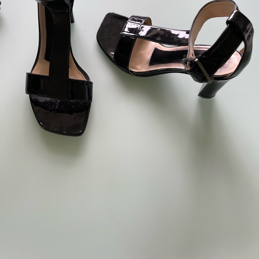Woman’s sandals
